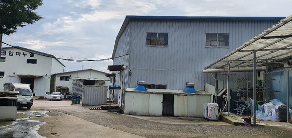 행복한교회 구본경 장로의 사업체 임마누엘 양말 공장