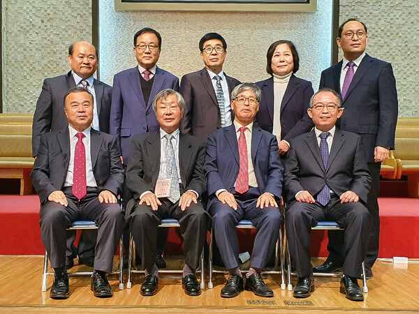 전북동노회 신임 임원들이 한 자리에 모였다.