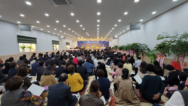 한국교회 선조들의 마룻바닥 영성을 전수하기 위한 다음 세대들의 은혜채플
