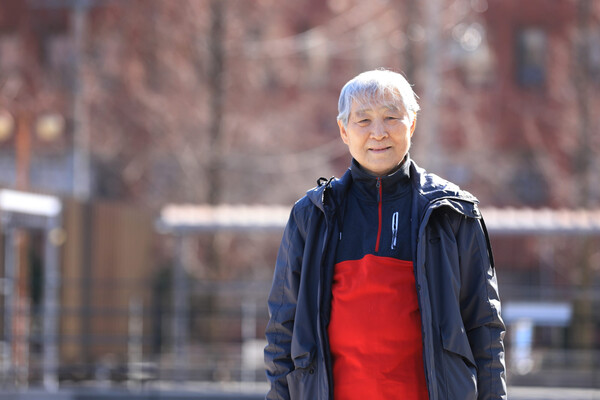 83세의 나이로 한남대학교 교육대학원 한국어교육전공 석사 학위를 취득하는 김주원 목사