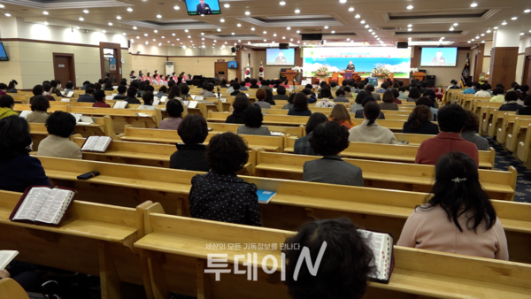 예장통합 순천남노회 여전도회연합회 제15회 정기총회가 18일 순천천보교회(오상영 목사)에서 열렸다.