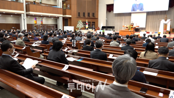 예장통합 순천남노회 제15회 2차 정기회가 순천제일교회에서 열렸다.