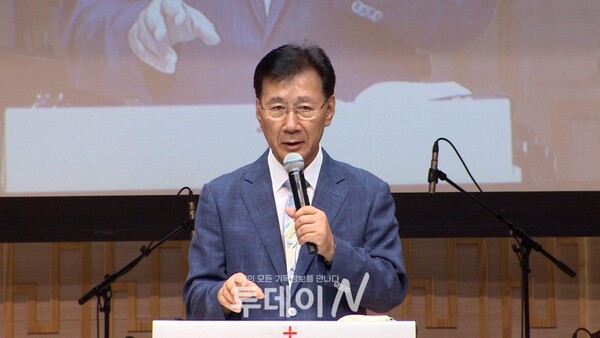 예장통합 포항노회 교육자원부장 남의도 목사(새비전교회)가 '지혜로운 청지기'를 제목으로 말씀을 전했다.