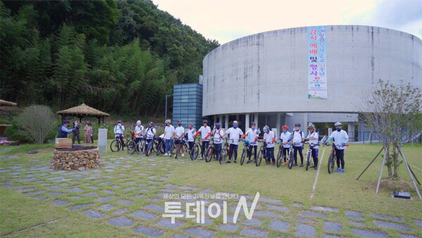 '제1회 손양원 목사 순교 기념 자전거 순례' 행사 참가자들