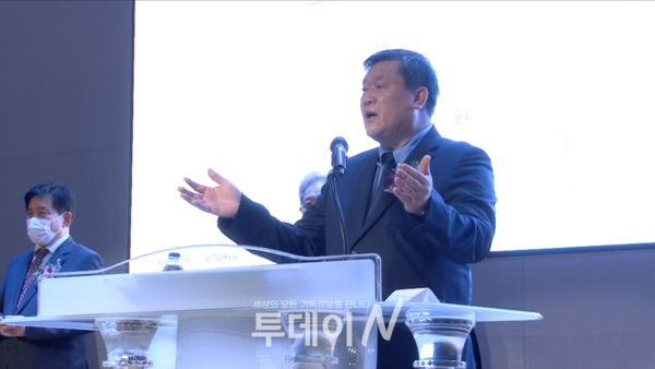 기감 남선교회동부연회연합회 회장 김희선 장로가 인사말을 전하고 있다.