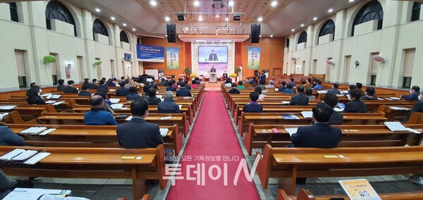 광주광역시장로교회연합회가 주최하는 제11회 종교개혁 504주년 기념 연합행사가 광주새한교회에서 열렸다.