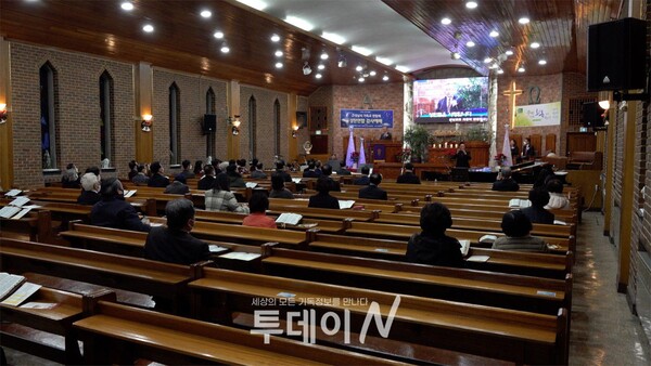 성남시기독교연합회(이하 성기연)가 성탄연합감사예배를 드렸다.