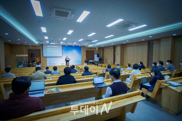 7일 전주 더온누리교회에서 '빅체인지 한국교회' 세미나가 진행되고 있다.