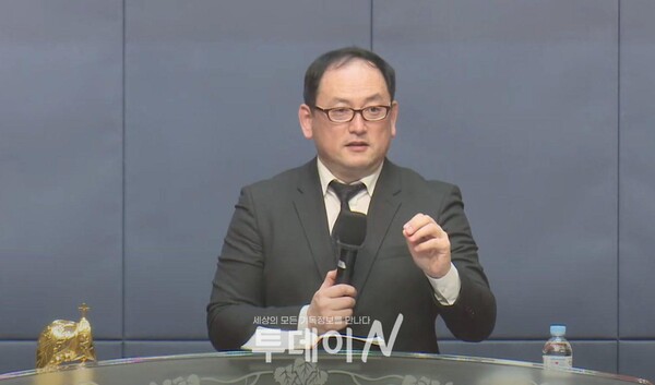 한국어깨동무사역원 대표 윤은성 목사