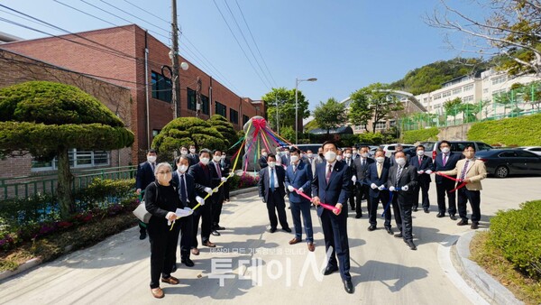예장(통합) 순천노회는 노회창립 100주년 기념비 제막식을 개최했다.