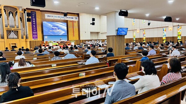 CTS기독교TV 전남방송은 17일, 여천제일교회에서 'CTS 나도 영상 선교사'특별찬양예배를 드렸다.