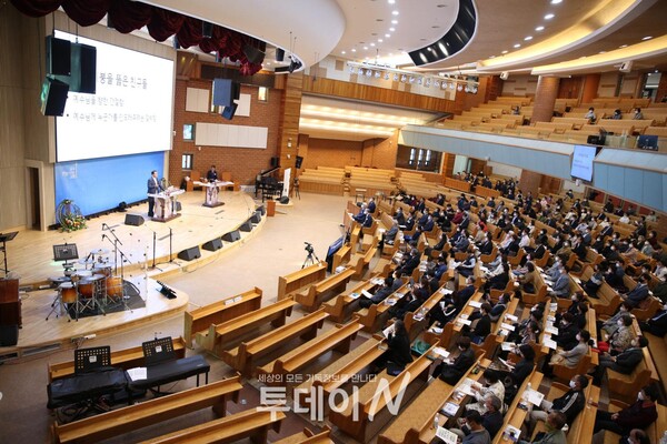 2022 대구성시화대회 지저스 페스티벌(Jesus Festival) 목회자 컨퍼런스가 10월 18일 충성교회에서 진행되고 있다.