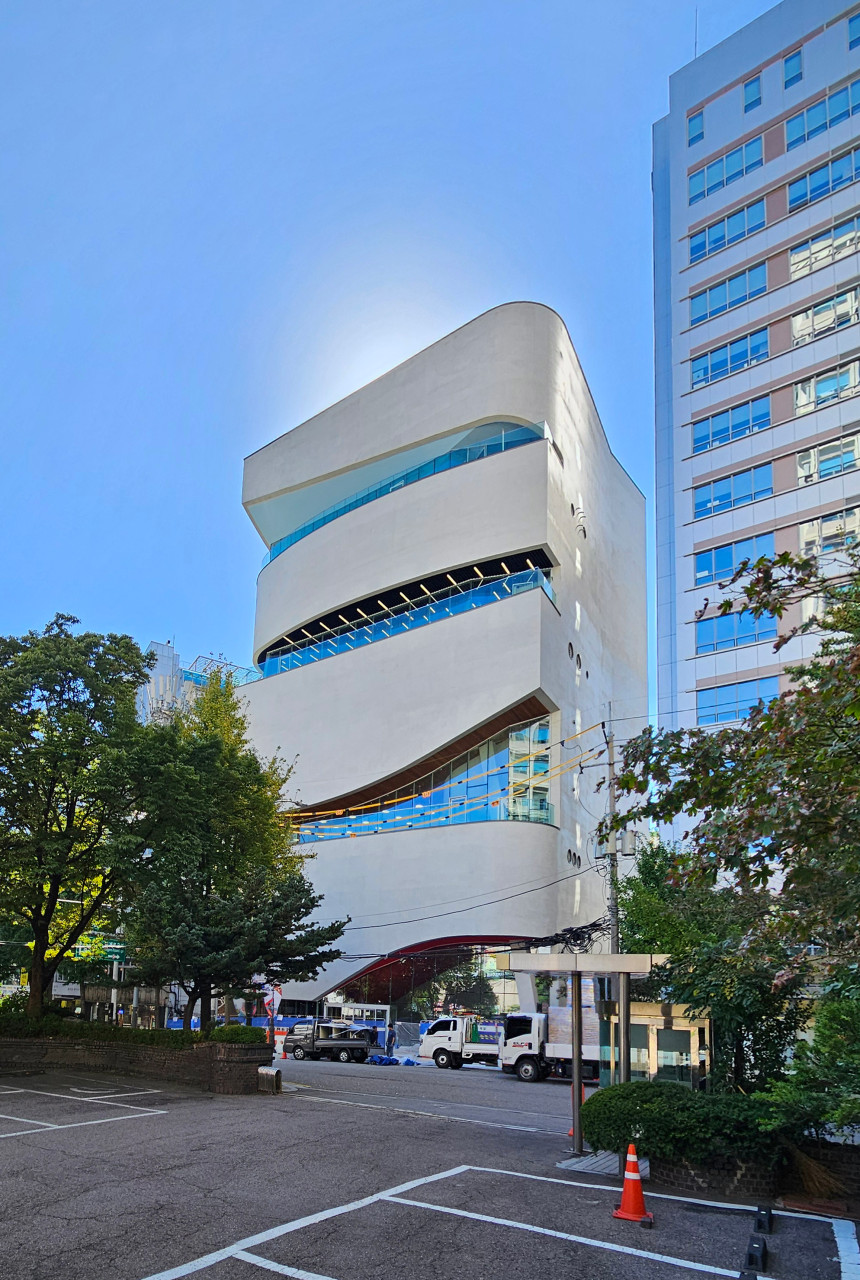 중구 마른내로 38에 위치한 서울영화센터.